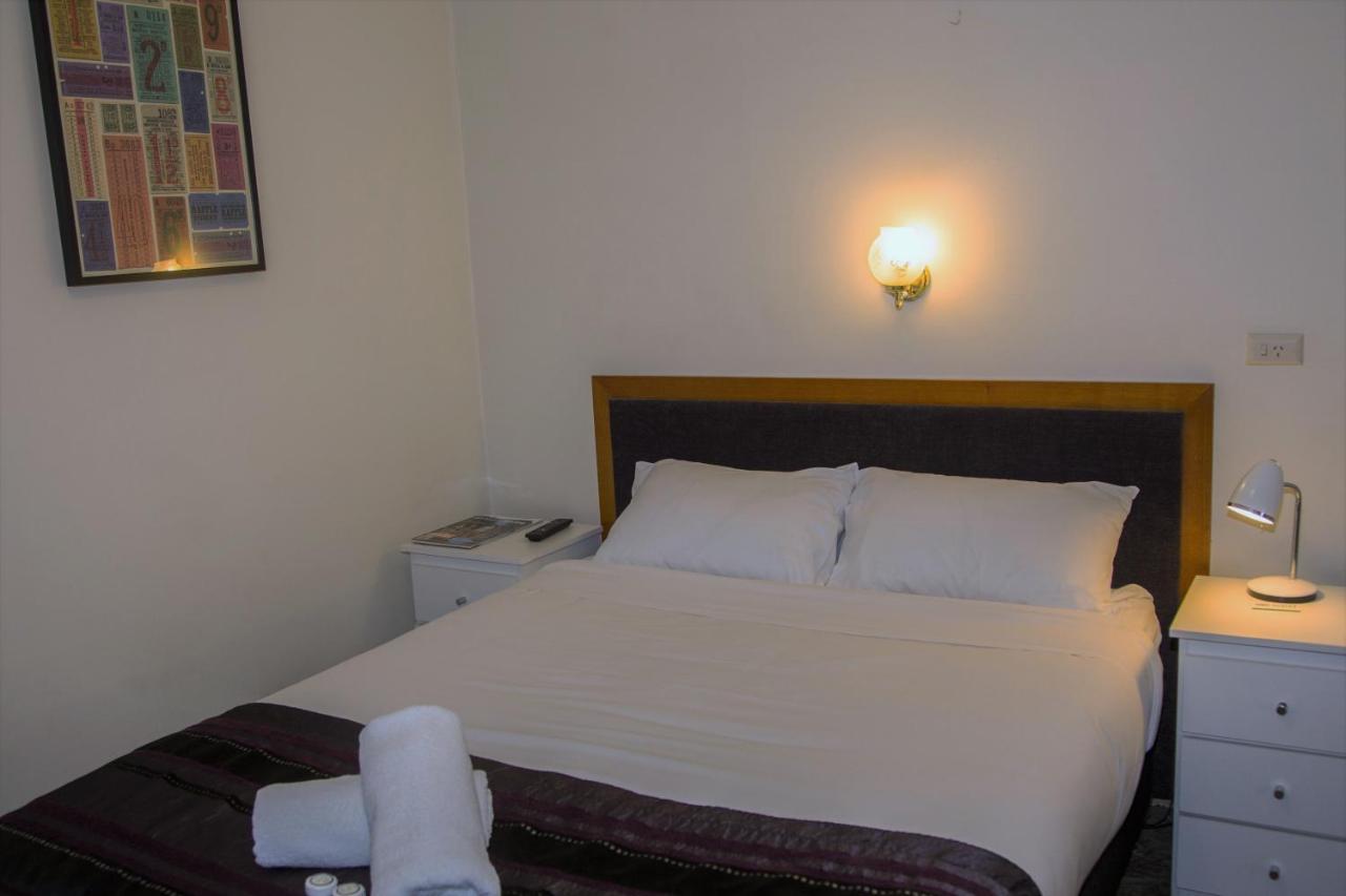 Delatite Hotel Mansfield Buitenkant foto