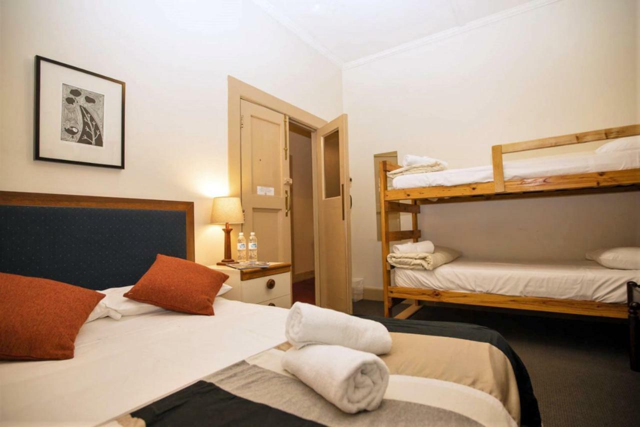 Delatite Hotel Mansfield Buitenkant foto